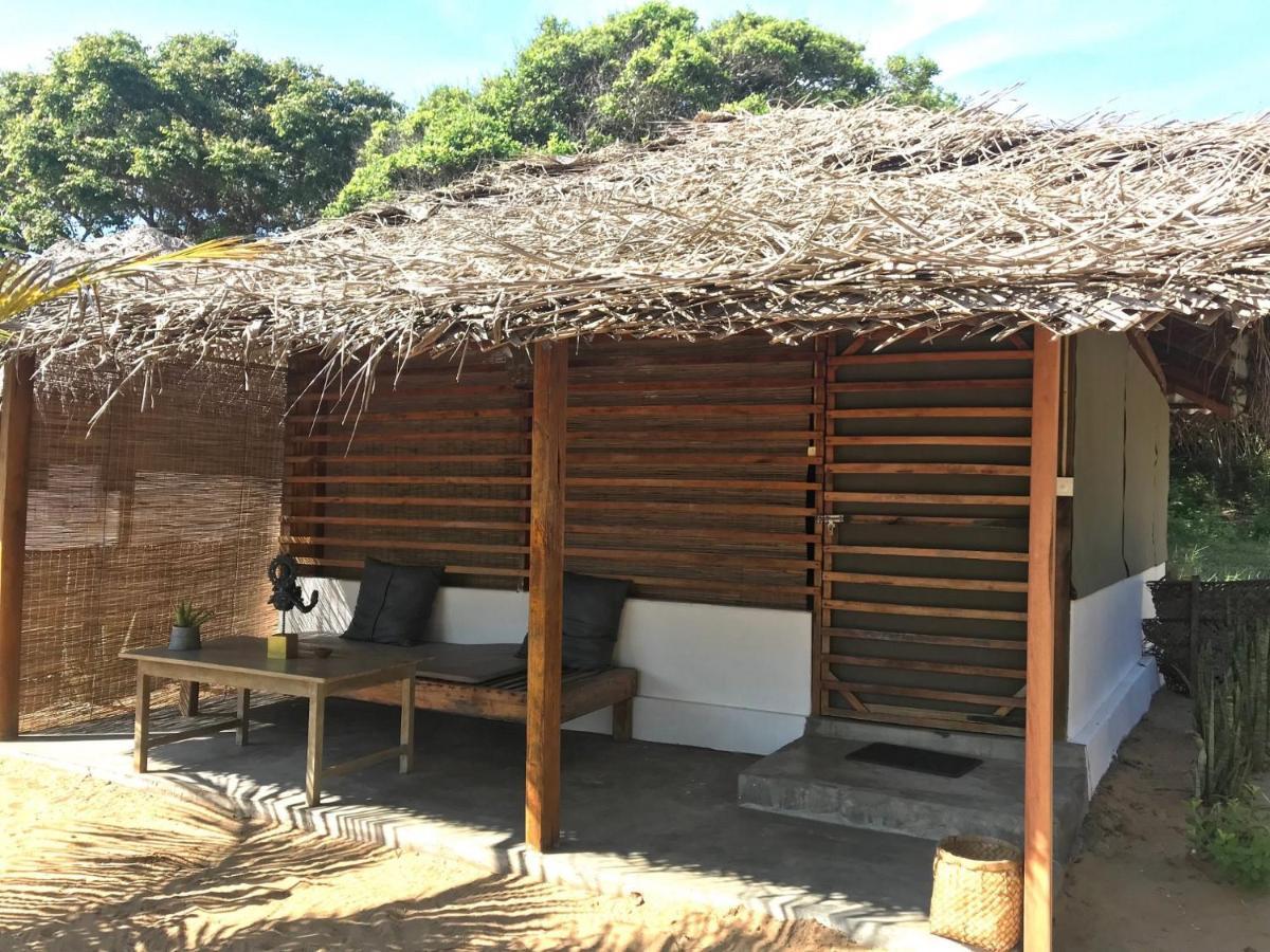 Upali Beach Surf Resort & Cafe อารูกัมเบย์ ภายนอก รูปภาพ